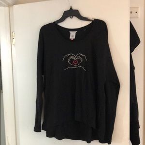 The Heart of Cabi tee